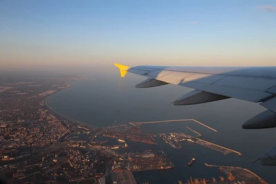 Vista dall'aereo e voli economici.