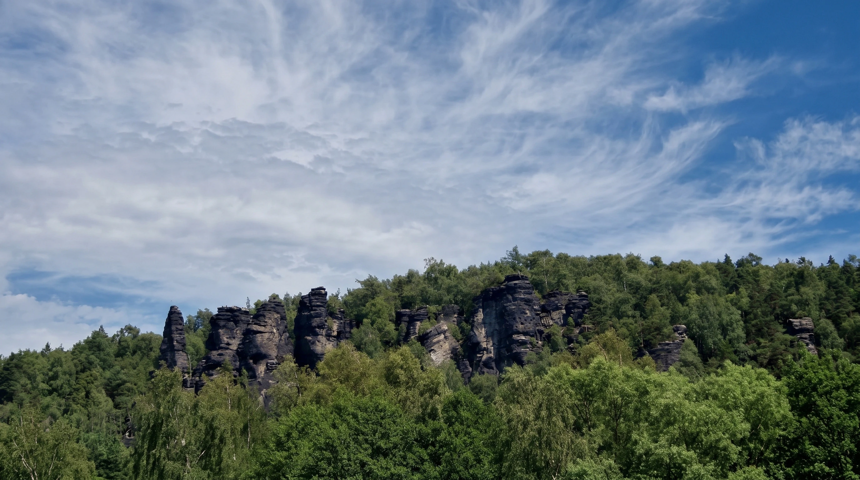 Rocce di Ostrov visibili dal campeggio Pod Císařem
